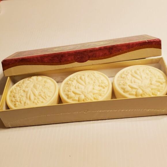 New Saponificio Artigianale Fiorentino Italy Boxed Soap 3 x 4.4oz Rose Scented - Picture 4 of 10